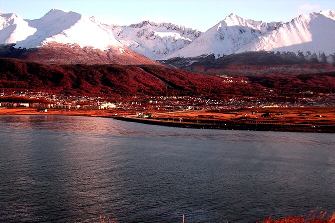 5-Hour National Park + City tour - USHUAIA (Private Tour) - Bahia Lapataia and the end of Ruta Nacional 3