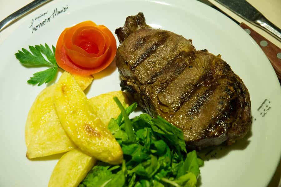 BA: Tango Show and Optional Dinner at Esquina Homero Manzi - Small details that make the night easier