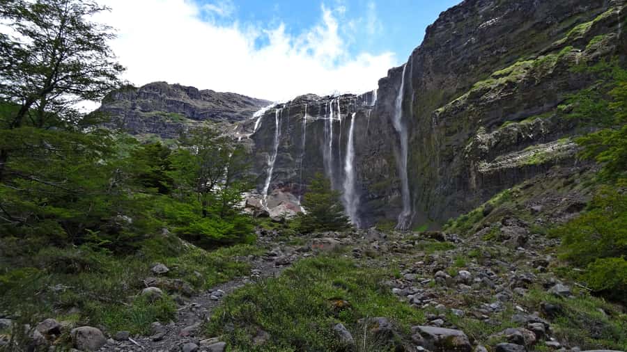Bariloche: Cerro Tronador and Ventisquero Negro Glacier Tour - Why Cerro Tronador deserves a full day