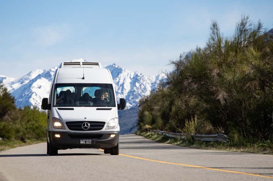 Bariloche: Full-Day El Bolsón and Puelo Lake Tour - What the $86 price gives you