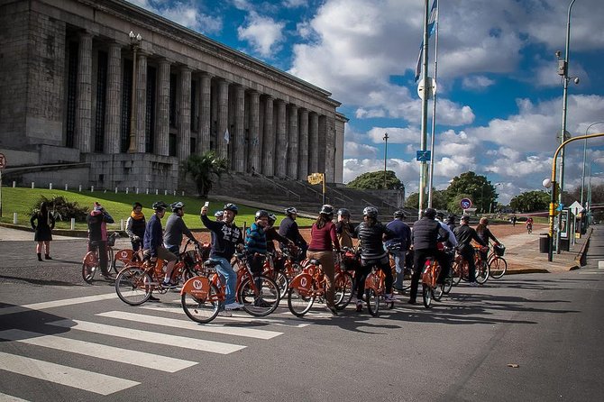 Buenos Aires Bike Tour: North Districts, Recoleta and Palermo - Recoleta Cemetery and the Evita connection