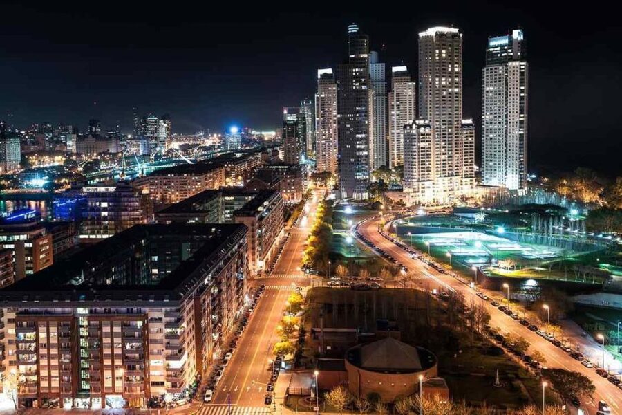 Buenos Aires by Night: Small Group City Tour - Who should book this night tour?