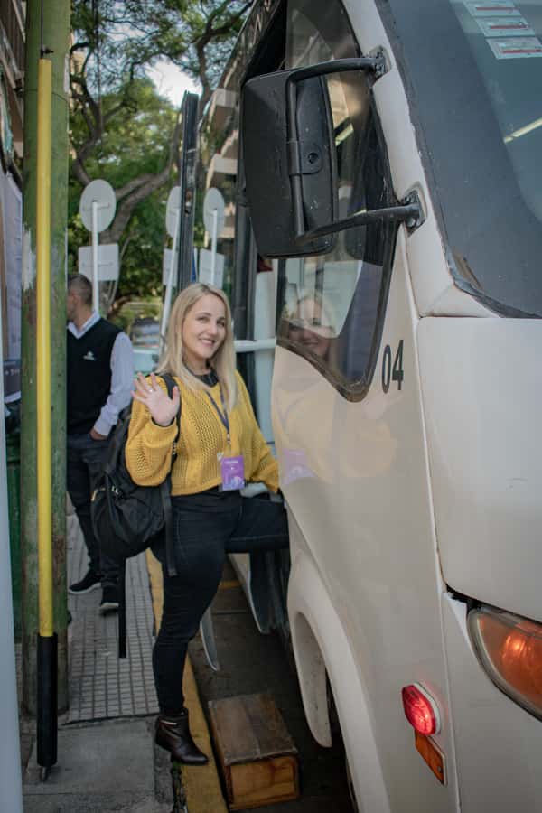 Buenos Aires: Classic Private City Tour - Guides, languages, and vehicle arrangements