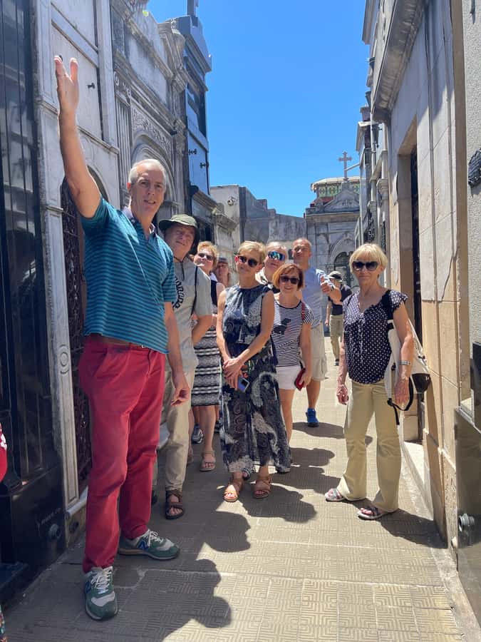 Buenos Aires: Customizable City Tour in Polish - What the $50 group price really means