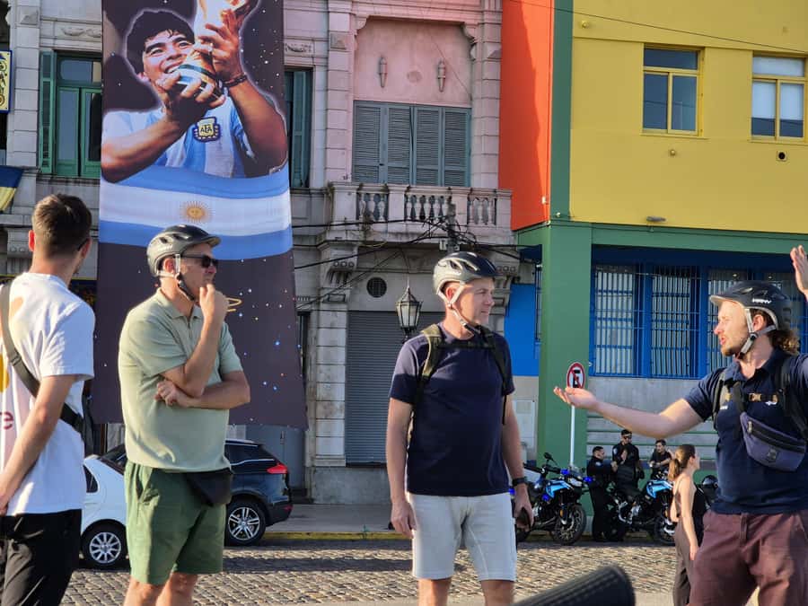Buenos Aires: E-Bike Tour in the South Circuit of Buenos Aires - Parque Lezama and the road to La Boca