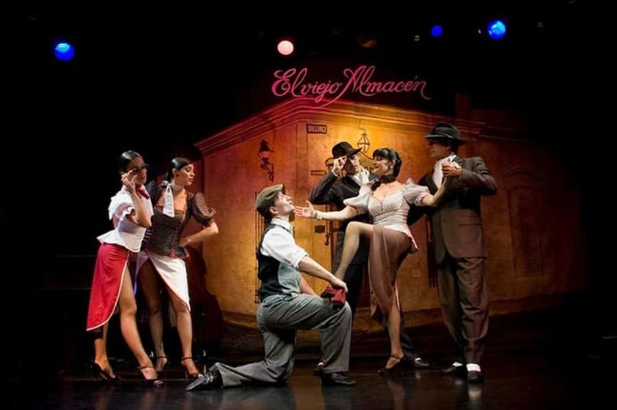 Buenos Aires: El Viejo Almacen Tango Show & optional Dinner - The tango performance, dancers, singers, and band