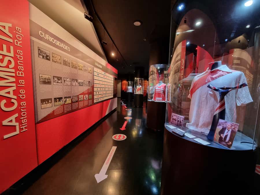 Buenos Aires: Hop-On Hop-Off Bus and Football Museums - Key points to know before you go
