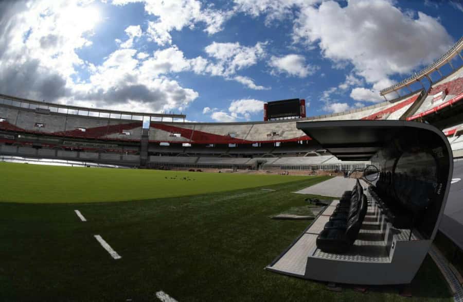 Buenos Aires: Hop-On Hop-Off Bus and Football Museums - What the 48-hour bus pass is really like