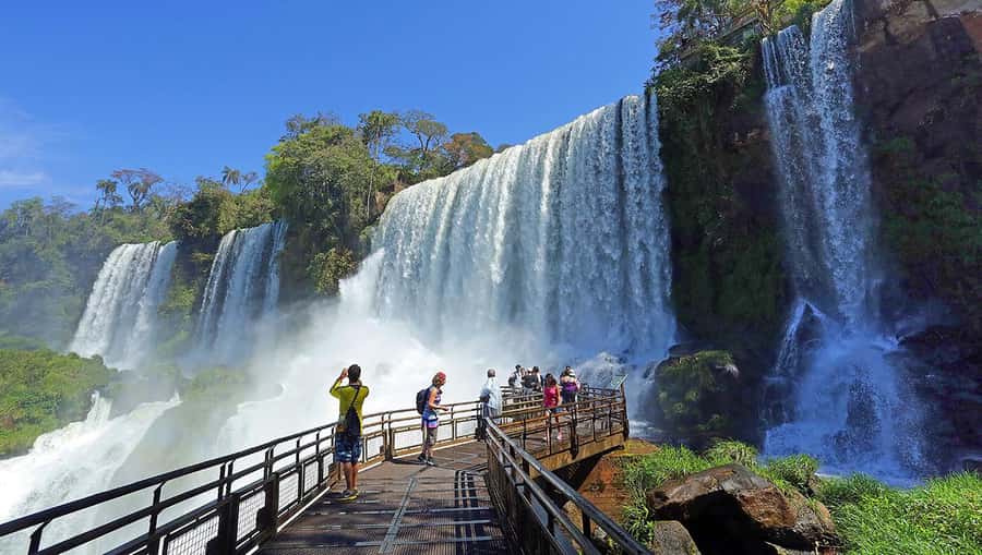 Buenos Aires: Iguazu Falls Private Day Trip with Airfare - What your $1,190 day actually buys