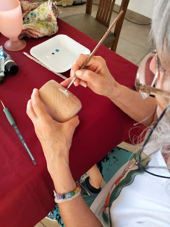 Buenos Aires: Mate & paint experience with pastry tasting - Your first taste of mate