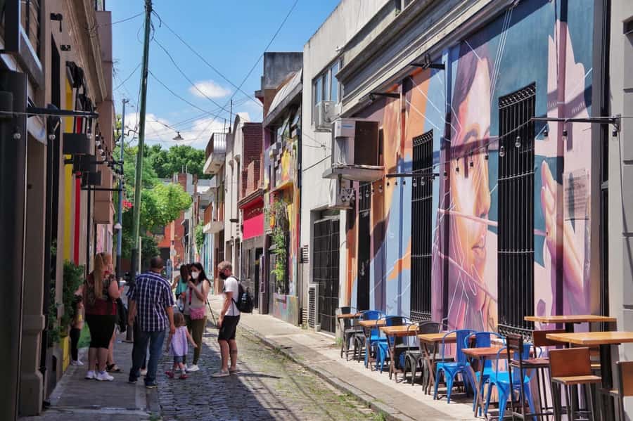 Buenos Aires: Palermo Soho Guided Walking Tour - Small groups can make the experience personal