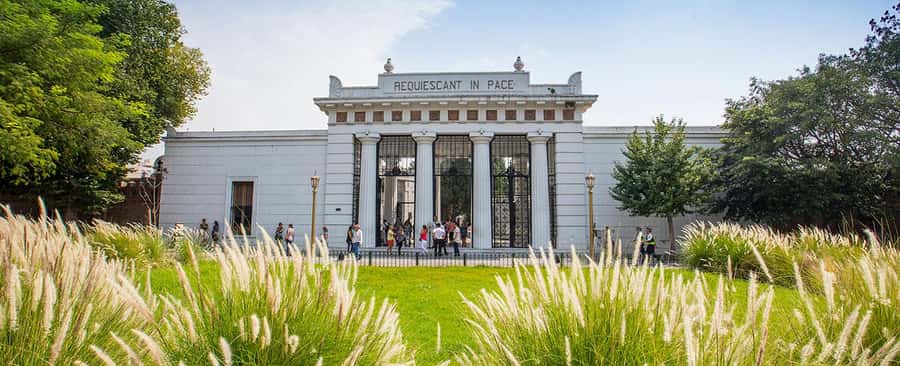 Buenos Aires: Private Recoleta Cemetery Walking Guided Tour - Who will enjoy this private Recoleta walk?
