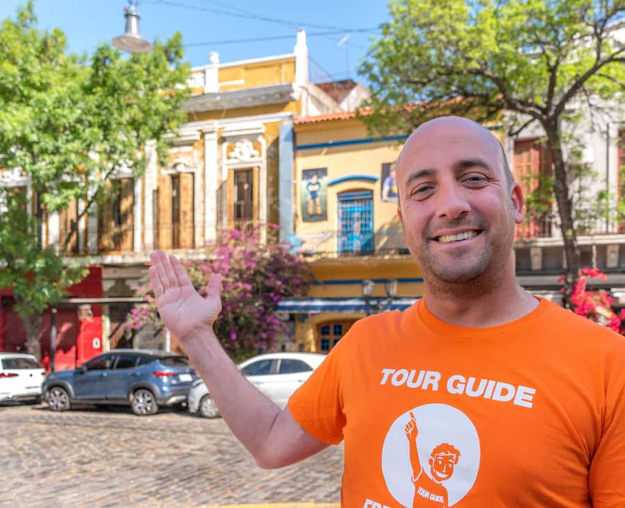 Buenos Aires: San Telmo and Market Guided Walking Tour - Collective houses and the immigrant city