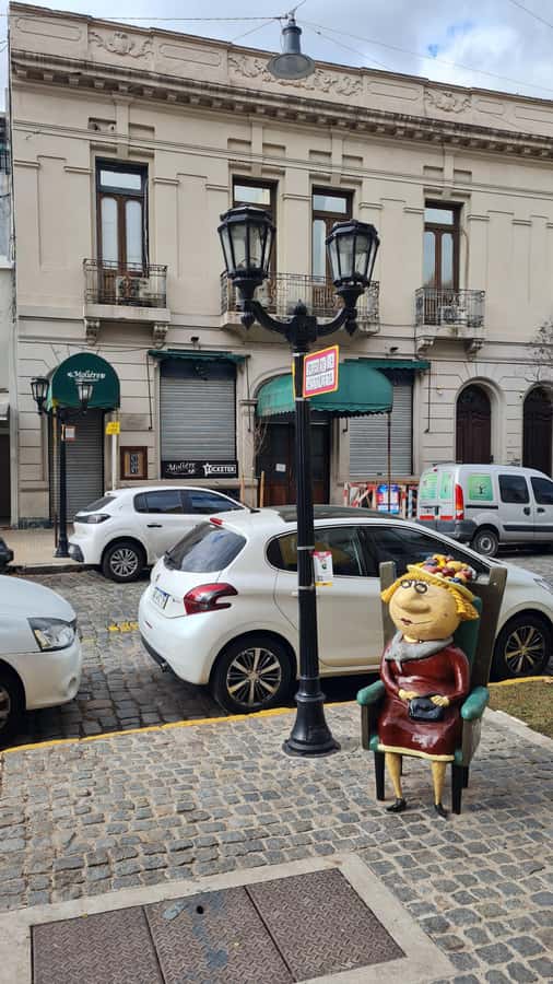 Buenos Aires: San Telmo, History, Bars, and Tango! - The Facultad de Ingeniería and Ministry of Agro Industry