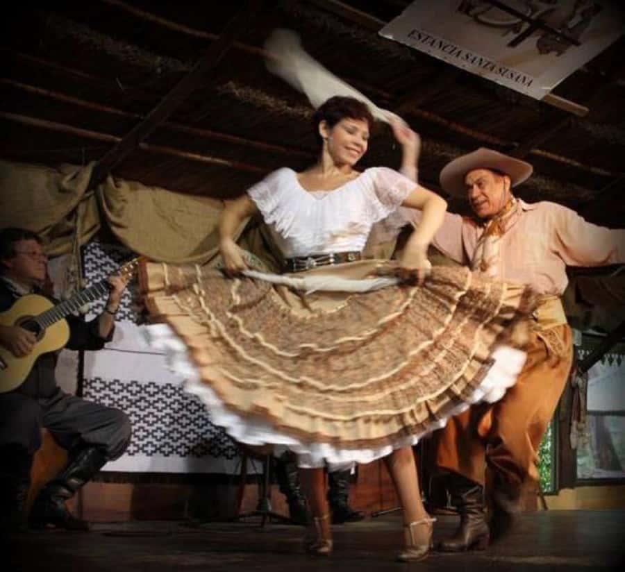 Buenos Aires: Santa Susana Ranch Day Tour, BBQ & Shows - Argentine barbecue at lunchtime