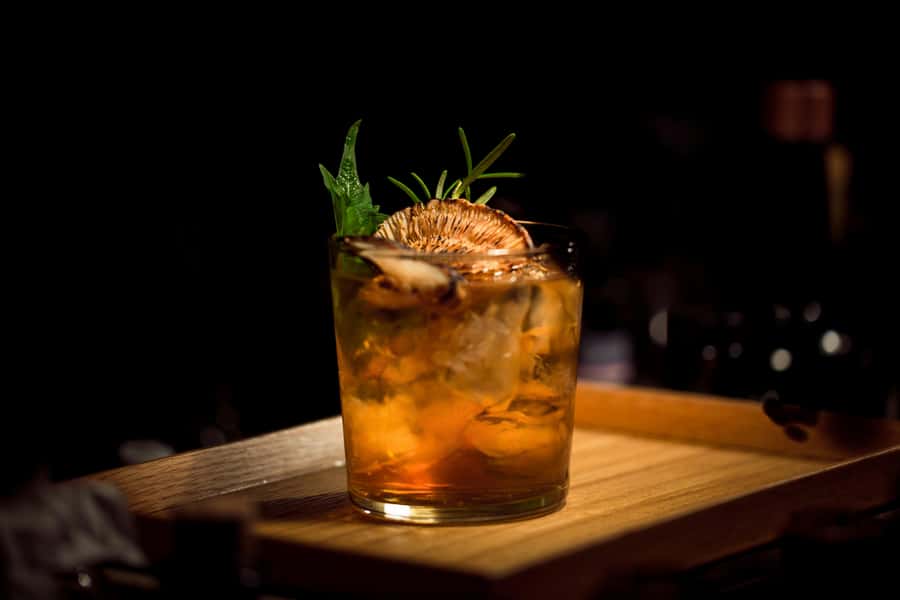 Buenos Aires: Speakeasy & Mixology Bar Tour with Cocktails - Stop one: a hidden speakeasy
