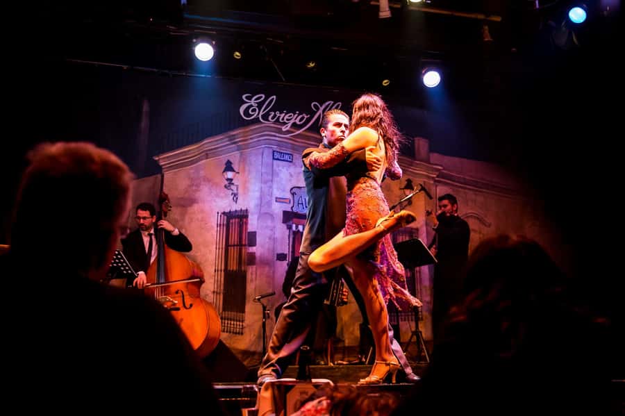 Buenos Aires: Tango - El Viejo Almacén! The first and most traditional show - Who will enjoy this most