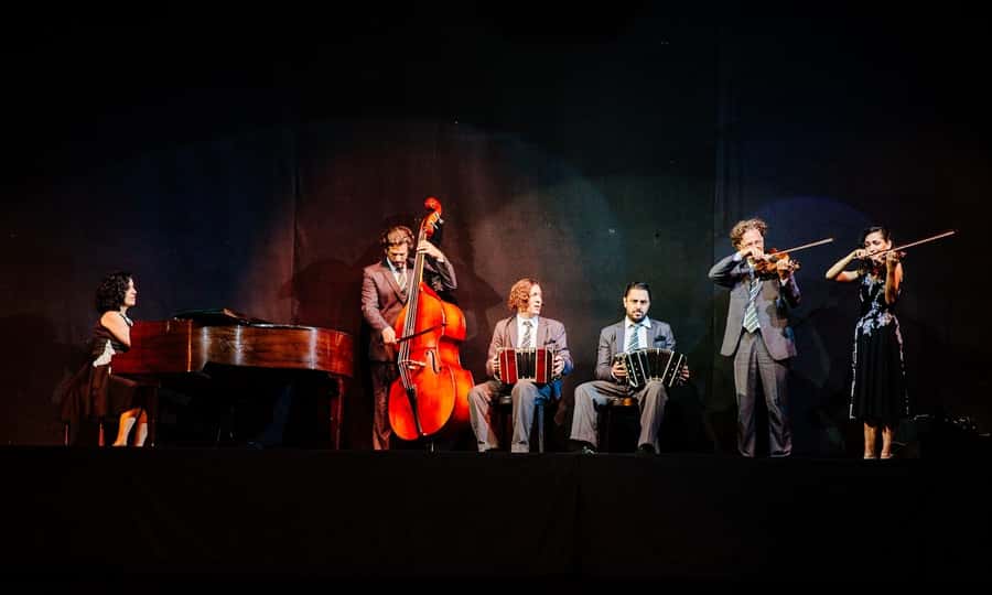 Buenos Aires: Tango Porteño Show Ticket with Dinner Option - Dress, access, and practical details