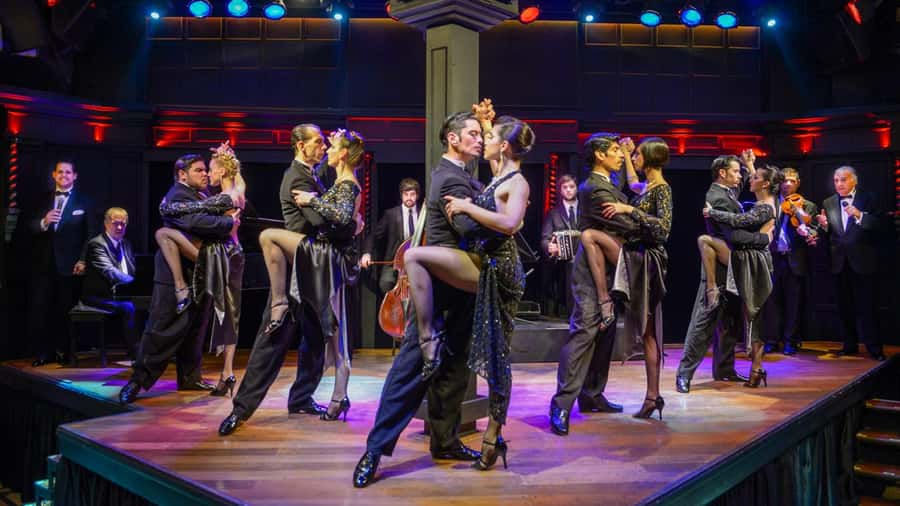 Buenos Aires Tango Show and Dinner in El Querandi - What happens during the dinner