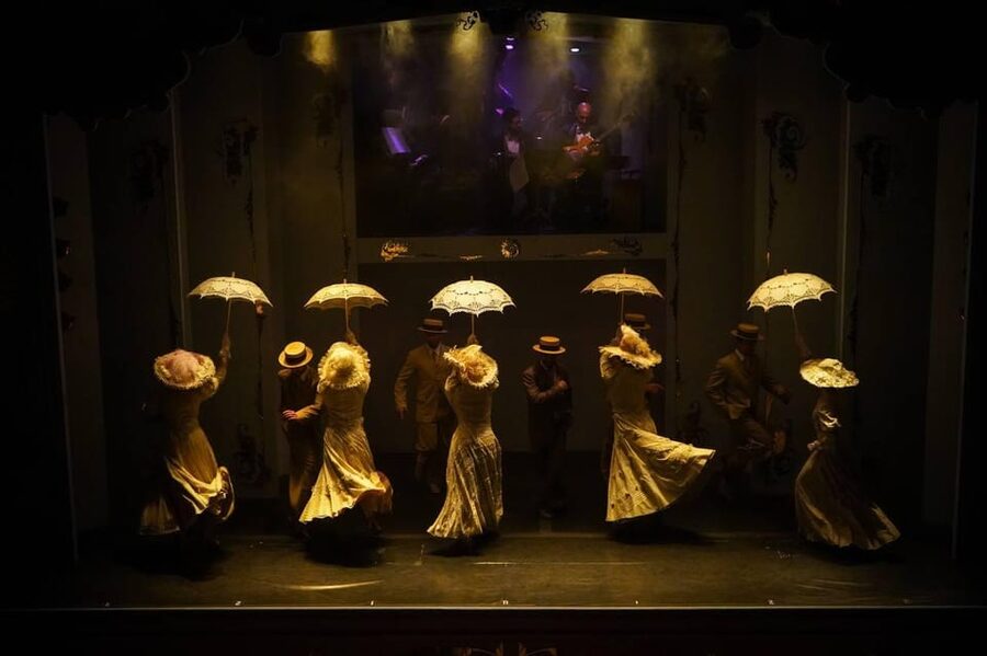 Café de los Angelitos - Traditional Night in Buenos Aires - Why the historical setting matters
