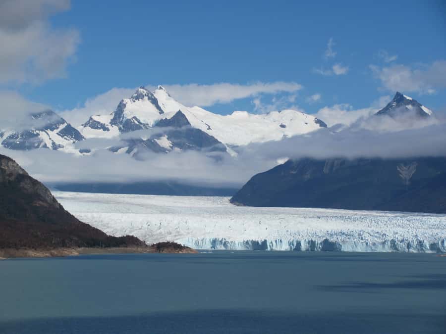 Calafate: Perito Moreno Glacier Guided Full-Day Tour - Bajo las Sombras Port and the optional boat trip