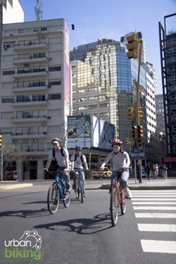City Bike Tour in Palermo and Recoleta - Starting at Plaza San Martín