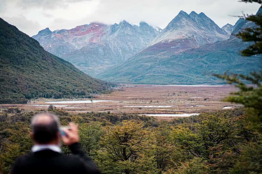 Crossing the Andes: Fagnano and Escondido lakes with lamb - A southern gin tasting and a motorcycle museum
