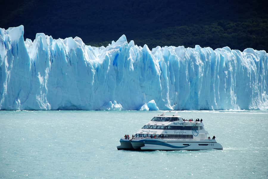 El Calafate: Glaciers Gourmet Experience - Full Day Cruise - A full day among Patagonia’s biggest glaciers