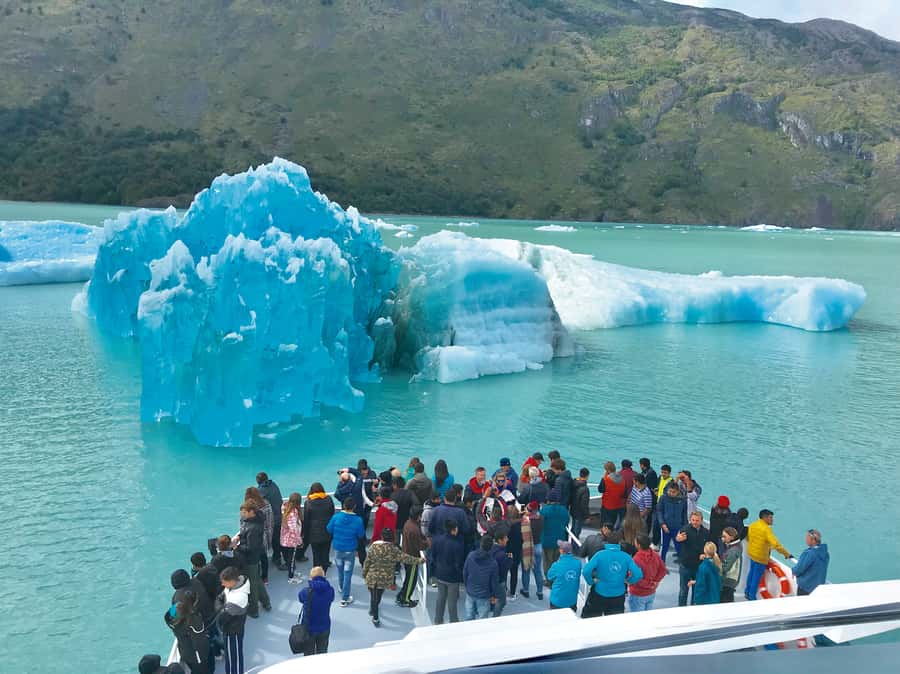 El Calafate: Glaciers Gourmet Experience - Full Day Cruise - Starting at La Soledad Port