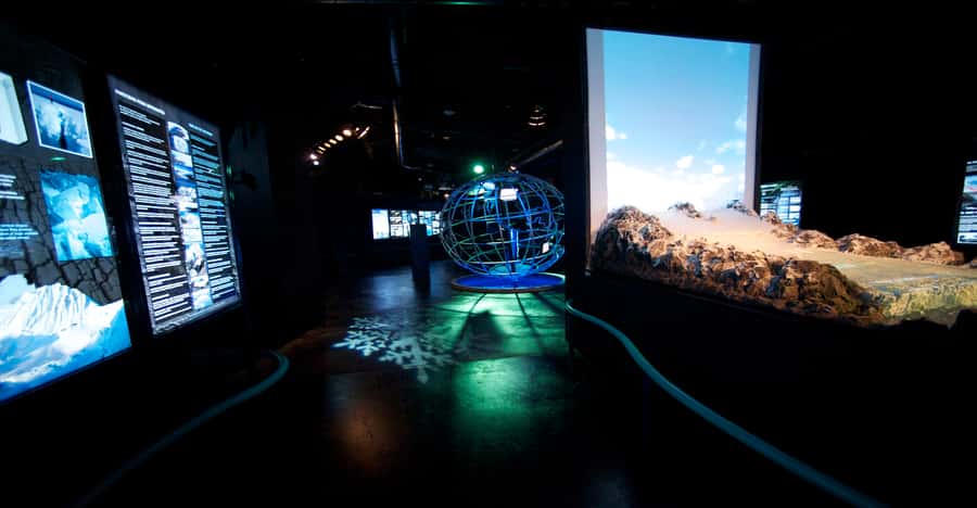 El Calafate: Perito Moreno Glacier, Boat Cruise & Glaciarium - The boat cruise to the north wall