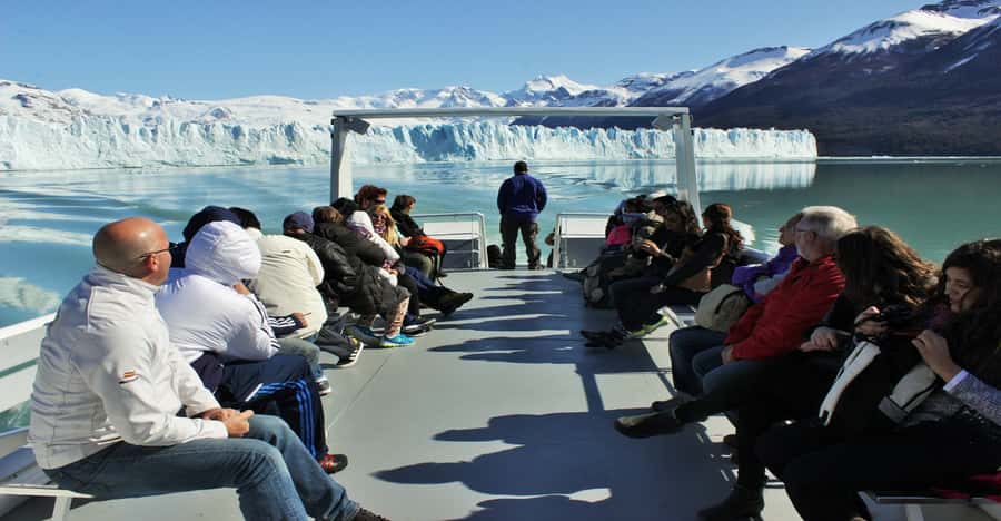 El Calafate: Perito Moreno Glacier, Boat Cruise & Glaciarium - Returning to El Calafate in the evening