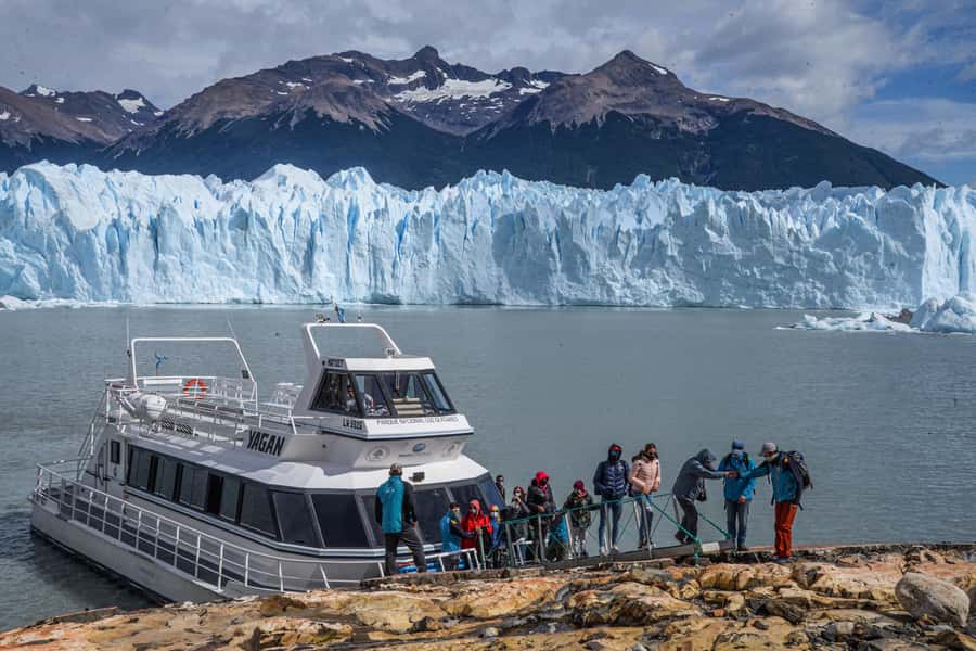El Calafate: "Perito Moreno Glacier with the Tour - Blue Safari". - Meeting the southern face of Perito Moreno Glacier