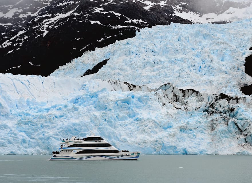 El Calafate: Spegazzini and Upsala Glaciers Boat Tour - What the $275 price really covers