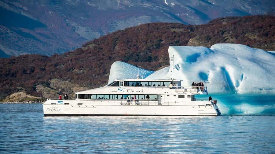Estancia Cristina Discovery Adventure in El Calafate - Sailing toward Upsala Glacier
