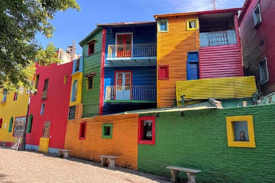 Exclusive Full-Day Private Tour in Buenos Aires - What the guide adds