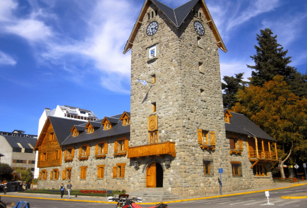 From Bariloche: Half-Day Circuito Chico Sightseeing Tour - Should you book the Circuito Chico tour?