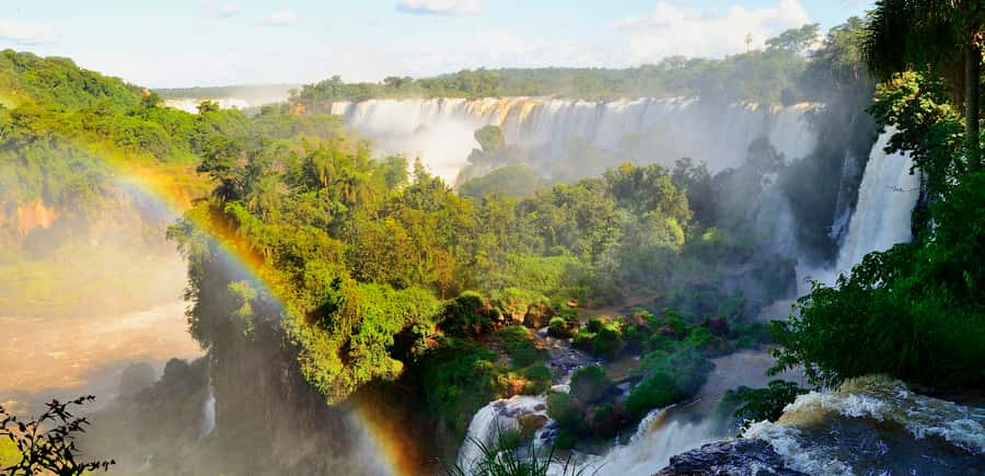 From Buenos Aires: 3-Day Iguazu Falls Tour with Airfare - The Argentine side: more paths, more water, more walking