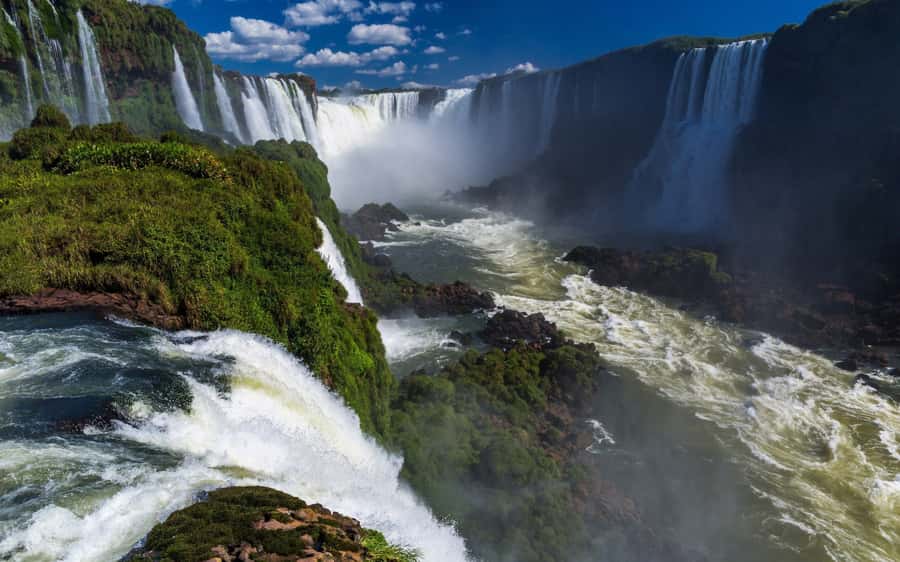 From Buenos Aires: 3-Day Iguazu Falls Tour with Airfare - Day one: Flying from Buenos Aires to Iguazu