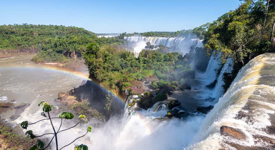 From Foz do Iguaçu: Argentinian Iguazu Falls with Ticket - The lower circuit, for closer contact with the water