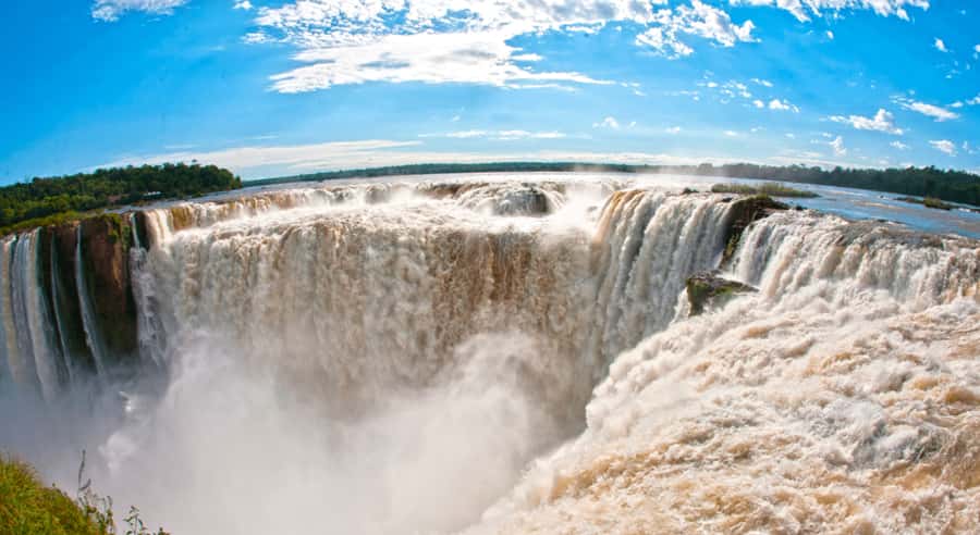 From Foz do Iguaçu: Argentinian Iguazu Falls with Ticket - Leaving Foz do Iguaçu and crossing into Argentina