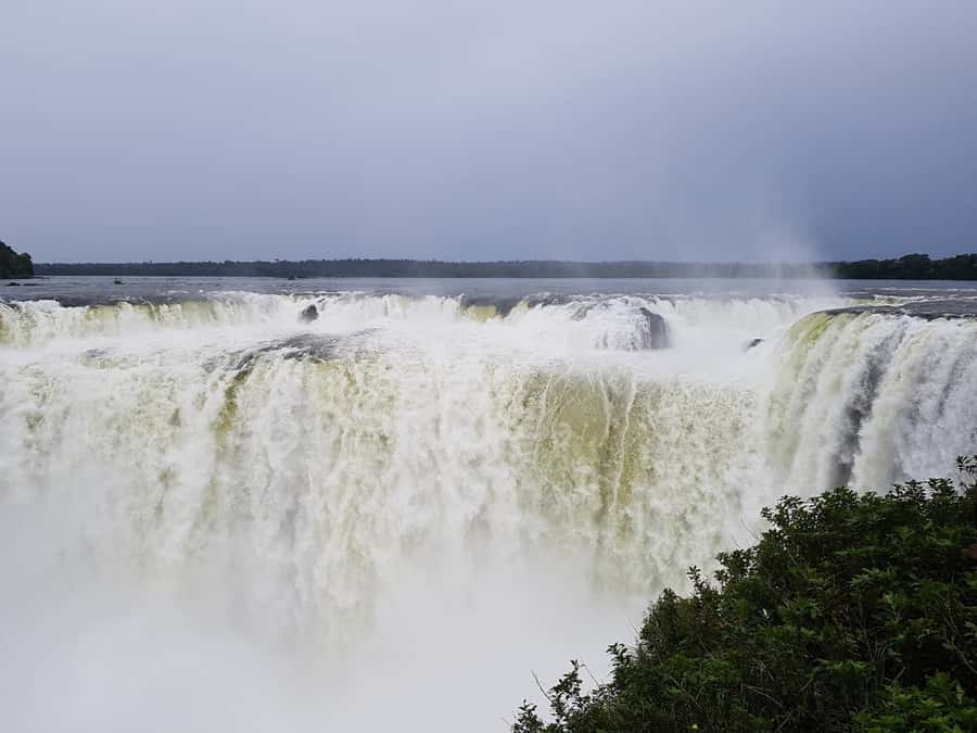 From Foz do Iguaçu: Iguazú Falls Boat Ride Argentina - Why the Argentine side is worth your day