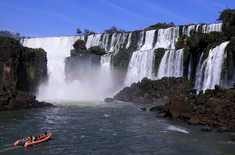 From Foz do Iguaçu: Iguazú Falls Boat Ride Argentina - The Upper Circuit and a well-timed lunch break