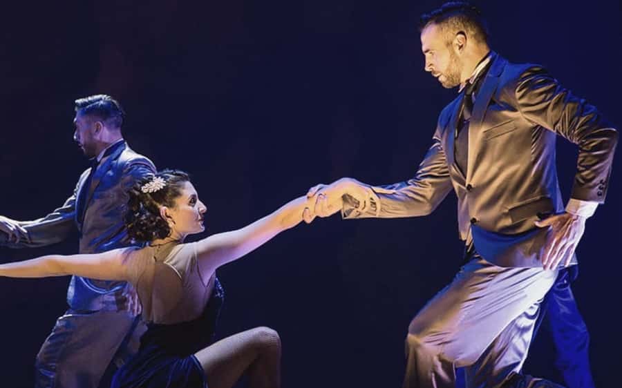 From Foz do Iguaçu: Madero Tango with dinner - A short stop at City Center Casino