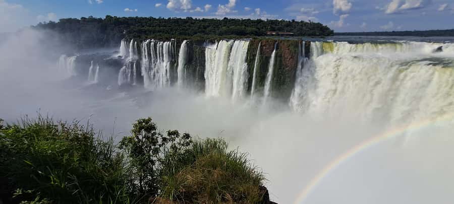 From Foz do Iguaçu: Tour to Argentinian Falls - Is $42 a good deal?