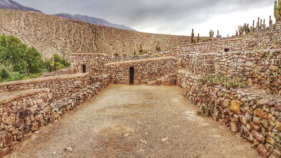 From Jujuy: Day Trip to Quebrada de Humahuaca - What the guide can add