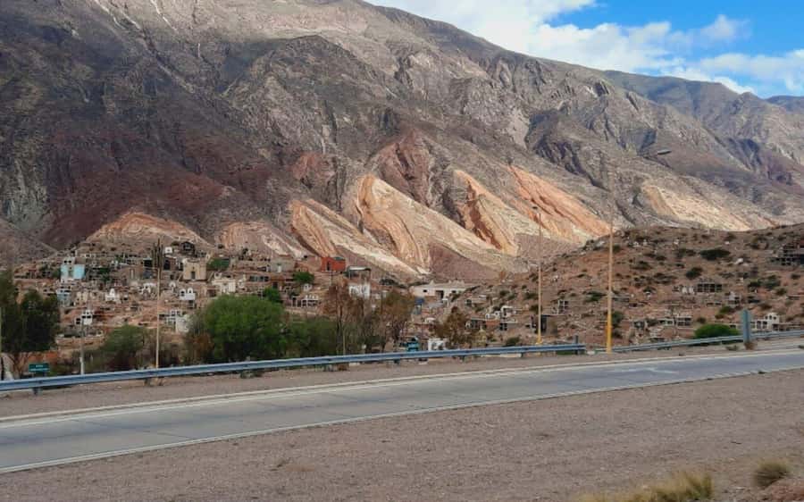 From Jujuy: Quebrada de Humahuaca, Purmamarca and Tilcara - Two hours in Humahuaca