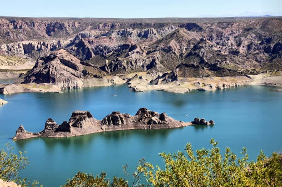 From Mendoza: San Rafael Sightseeing and Atuel Canyon Tour - Valle Grande Dam and the Atuel Canyon
