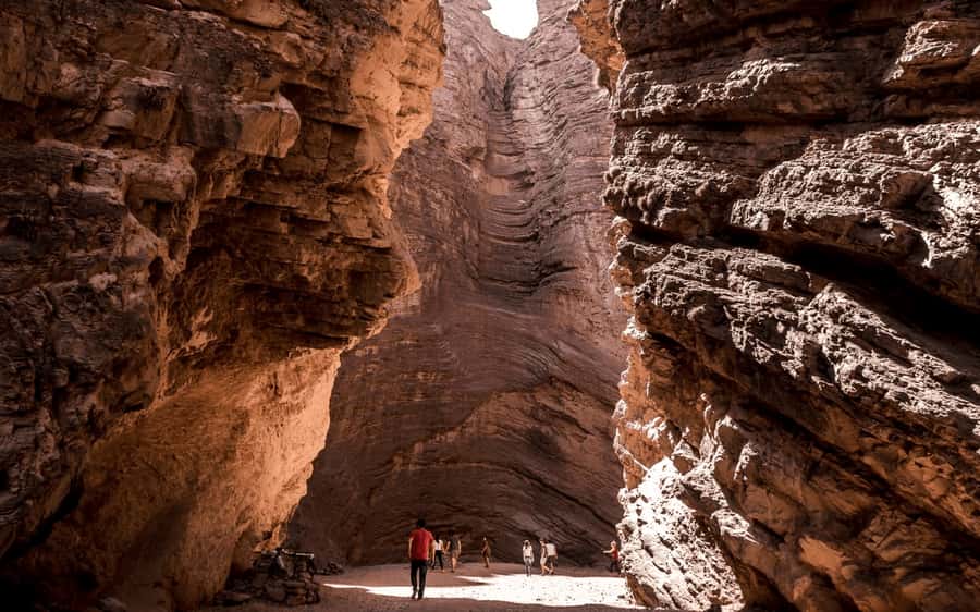 From Salta:Cafayate and the imposing Quebrada de las Conchas - La Yesera, El Sapo, and the smaller formations