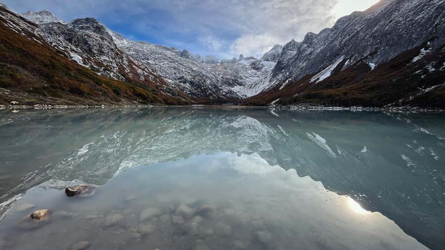 From Ushuaia: Tierra del Fuego Emerald Lagoon Trekking Tour - What your guide adds