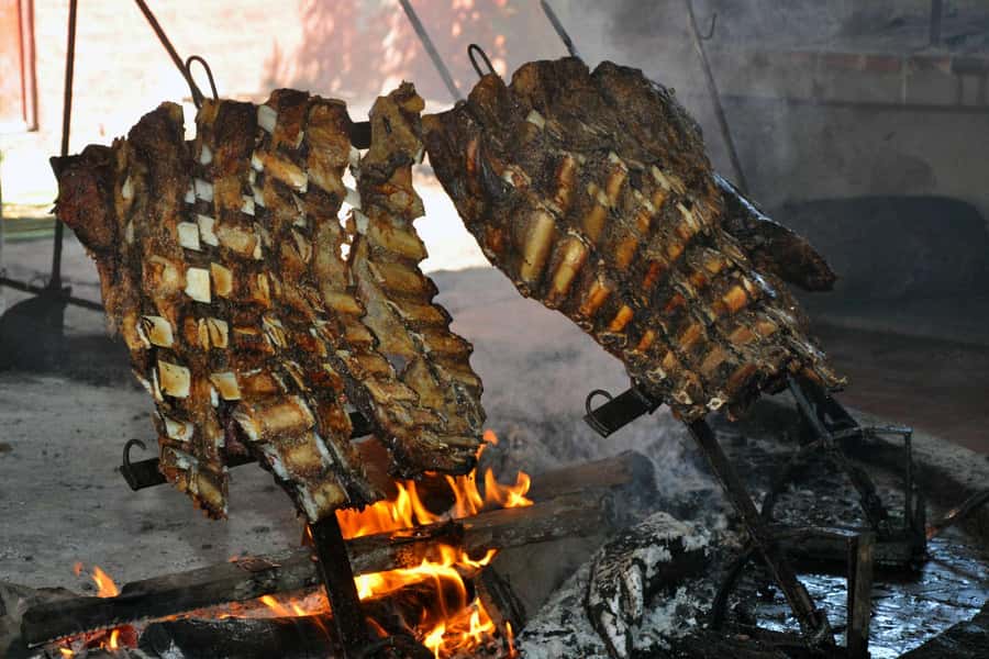 Full-Day at Santa Susana Ranch with BBQ, Drinks and Show - Mate and pastries to close the afternoon